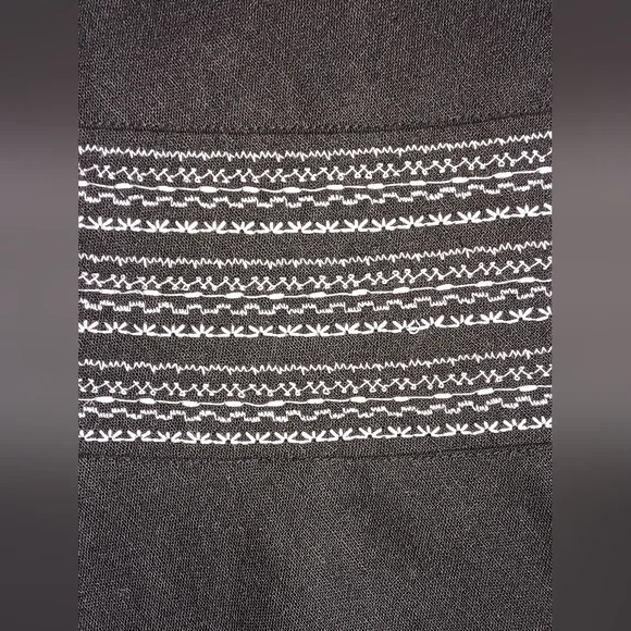 #41 Black Embroidered Skirt ! - Picture 3 of 5